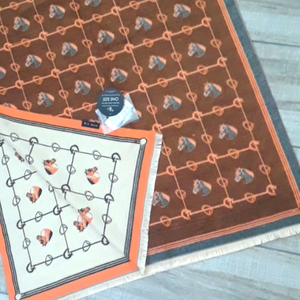 MIA REIS..EQUESTRIAN PATTERN SHAWL..